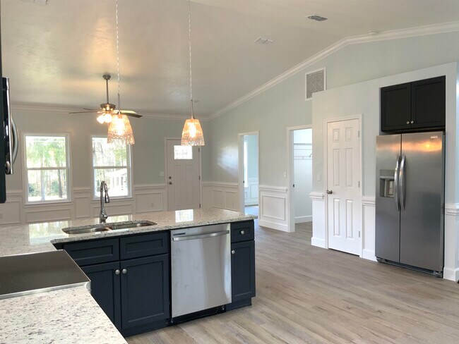 Building Photo - 2547 Eddie Rd