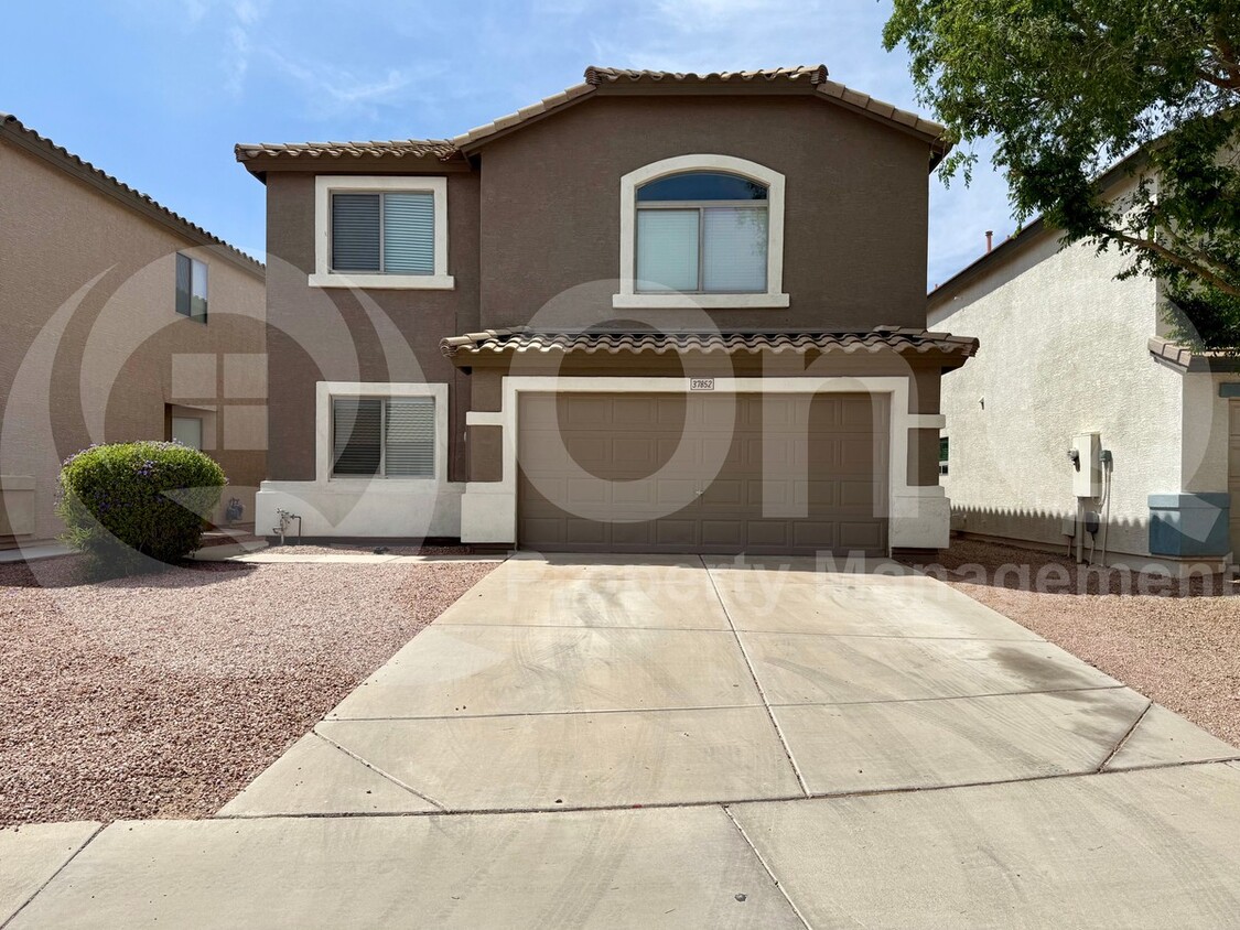 Foto principal - 37852 N Sandy Dr