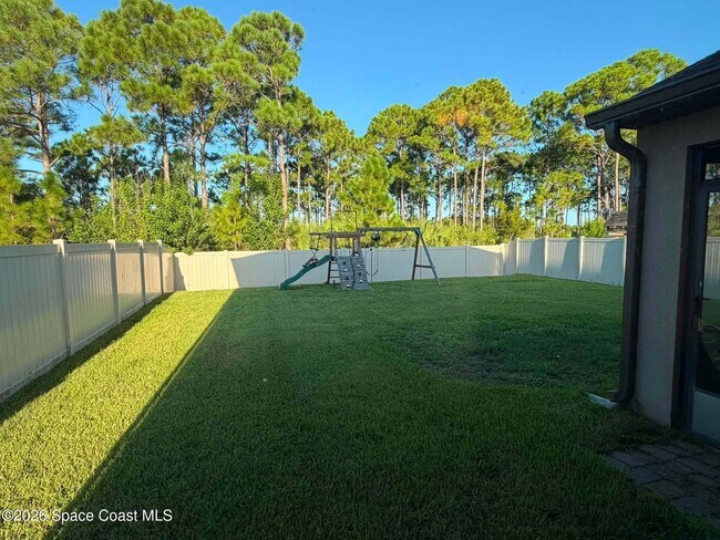 Foto del edificio - 1463 Musgrass Cir