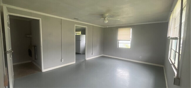 Foto del edificio - 1418 E Roosevelt Ave
