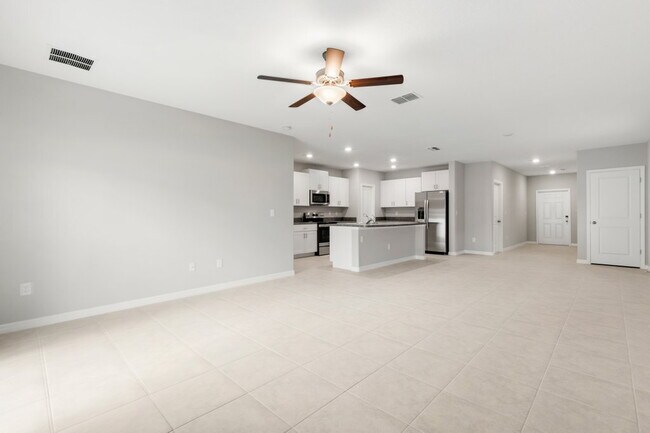 Foto del edificio - LIKE NEW Home For Rent in Touchstone!