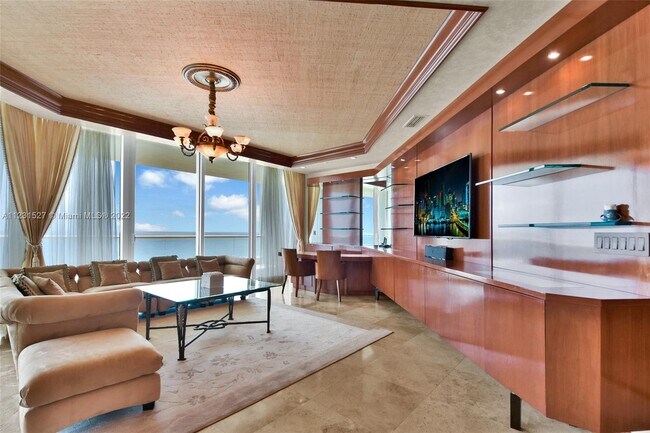 Foto del edificio - 16051 Collins Ave