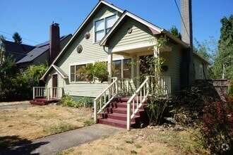 Building Photo - 3235 NE 51st Ave