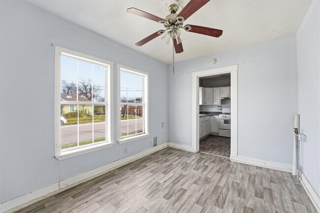 Foto del edificio - 2420 Stevens St