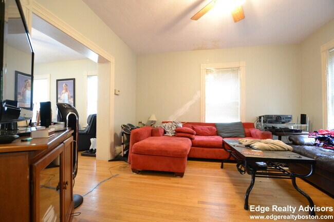 Foto del edificio - 318 N Harvard St