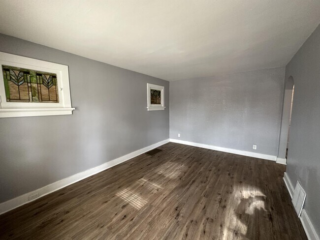 Foto del edificio - 8303 Braddock Dr