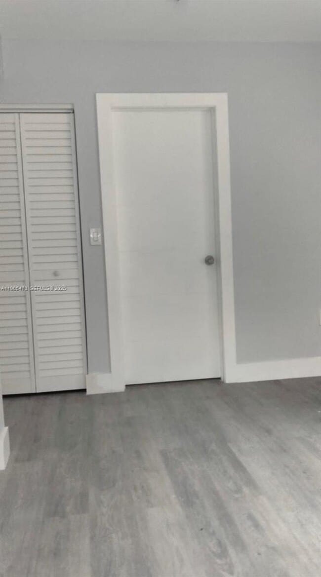 Building Photo - 629 9th St