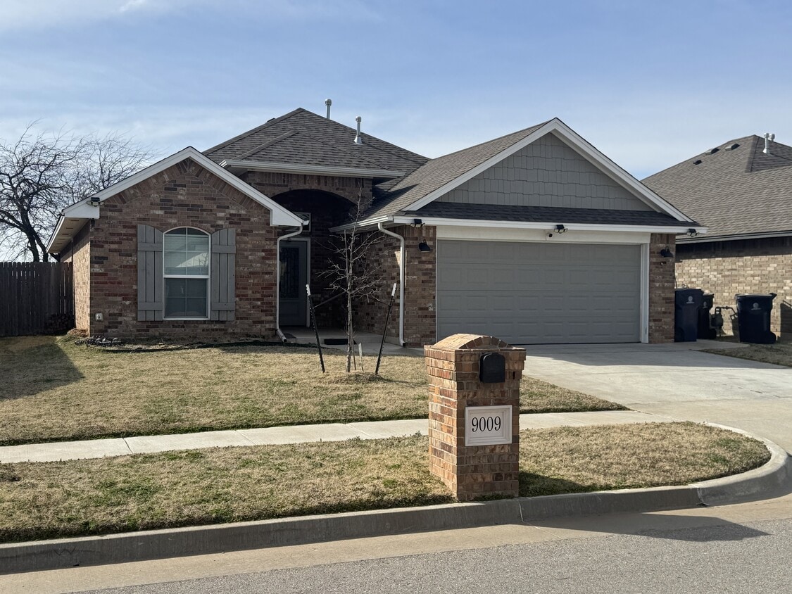 Photo - 9009 Yassir Blvd (Yukon, OK)