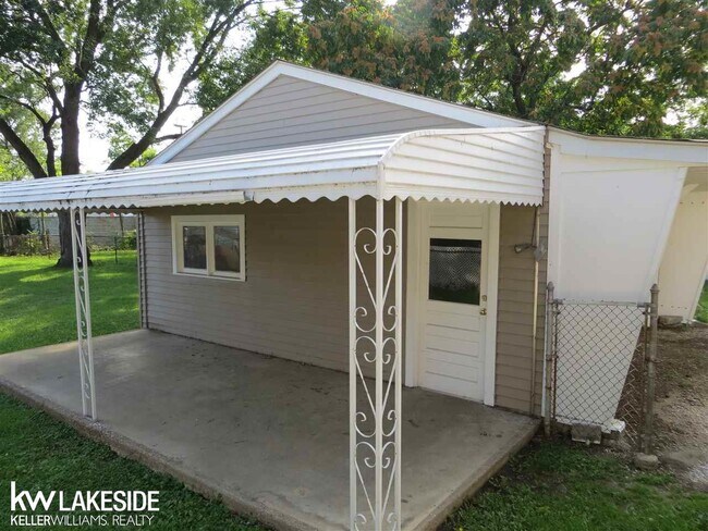 Foto del edificio - 18270 Sycamore St