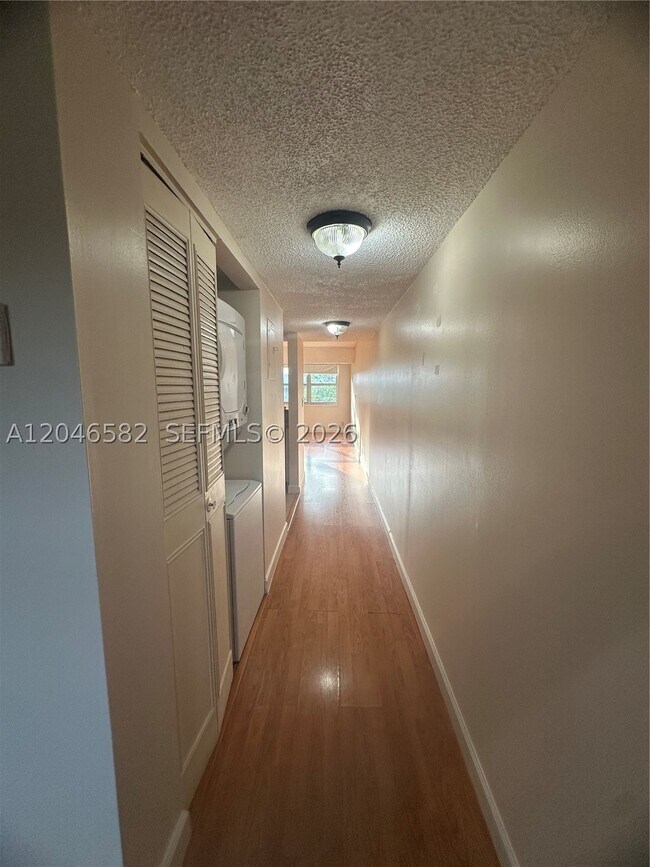 Foto del edificio - 9500 SW 3rd St