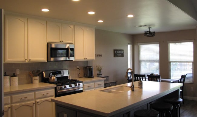 Building Photo - Coming Soon! Northwest Bakersfield Home