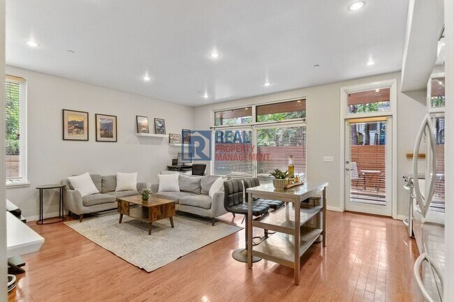 Foto del edificio - 2640 Central Ct