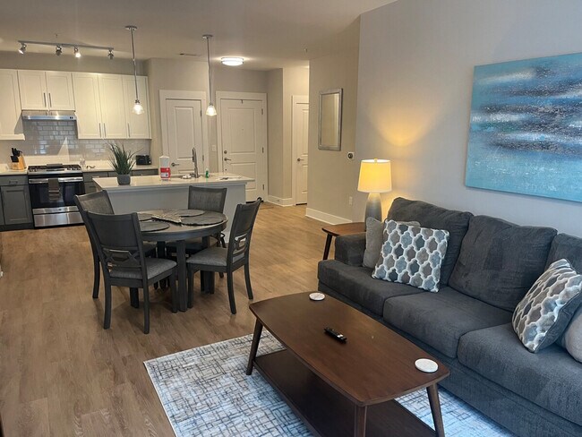 Foto del edificio - 6408 Providence Farm Ln