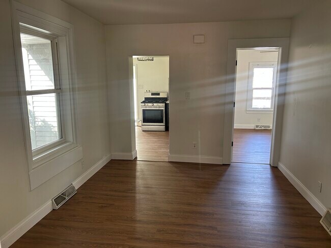 Foto del edificio - 1925 S State St