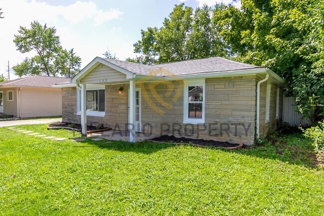 Building Photo - Updated 2 Bedroom 1 Bathroom near Cumberla...