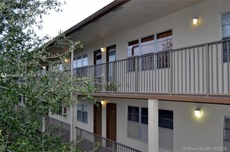 Building Photo - 101 SW 132nd Way