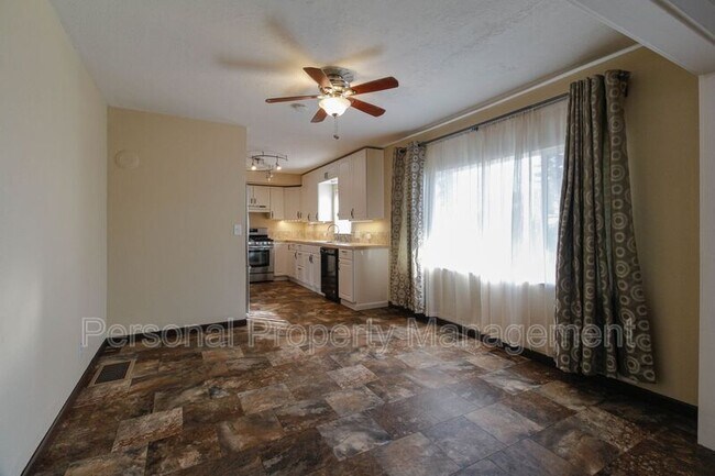 Foto del edificio - 3310 M St