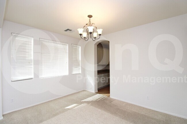 Building Photo - 3316 E Kingbird Pl