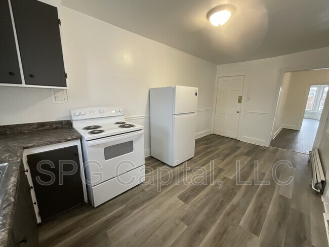 Foto del edificio - 932 W Princess St