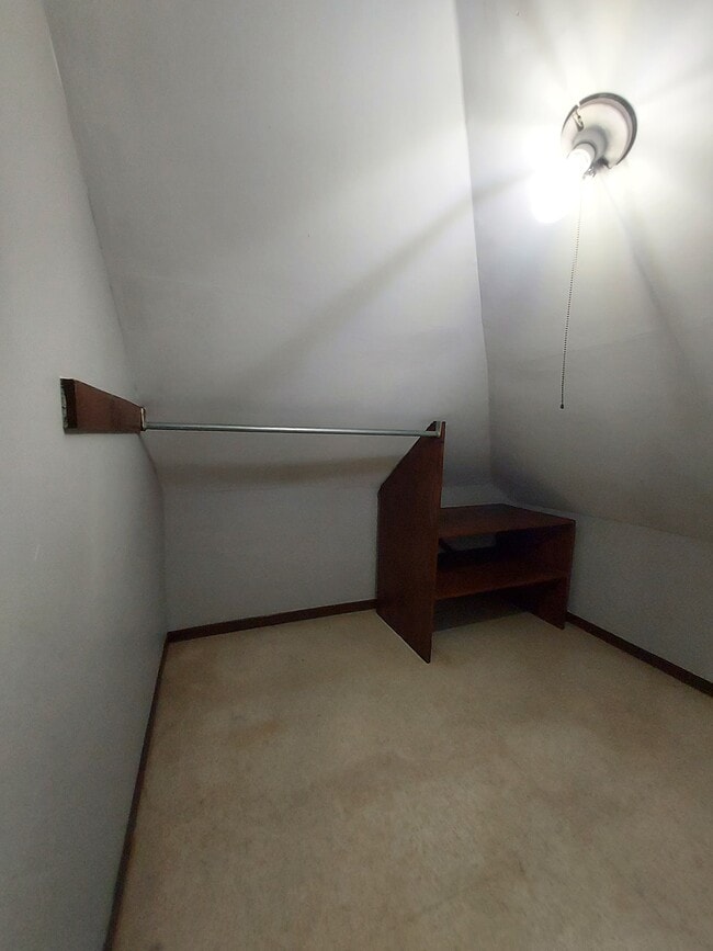 Building Photo - 1252 W Main St