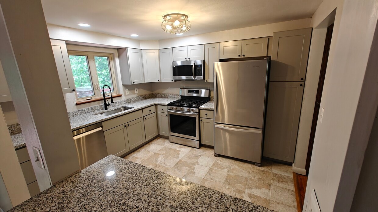 Photo - 325 Princeton Ave (Pittsburgh, PA)