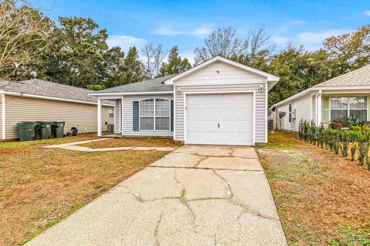 Primary Photo - 10429 Senegal Dr