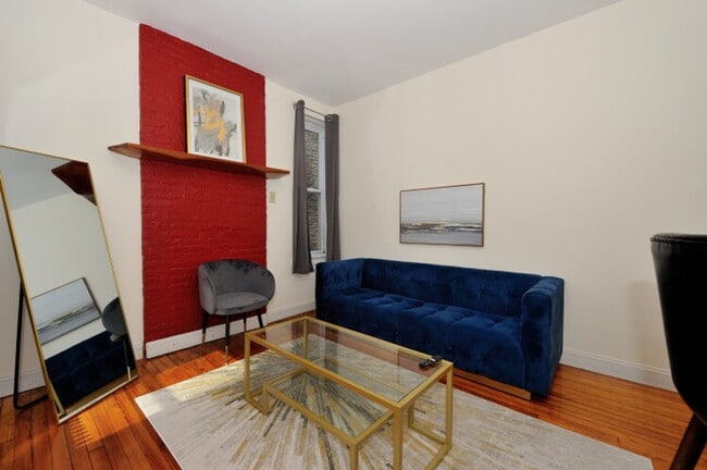 Foto del edificio - 1762 2nd Ave