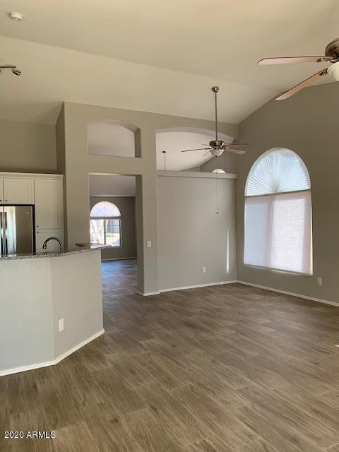 Building Photo - 1373 W Kesler Ln