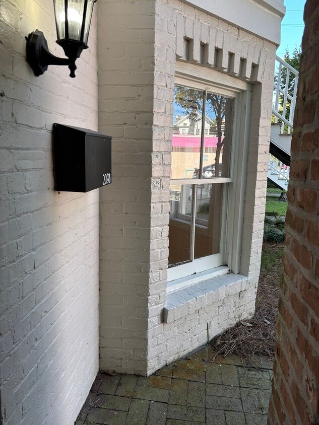 Foto principal - 209 E Duffy St