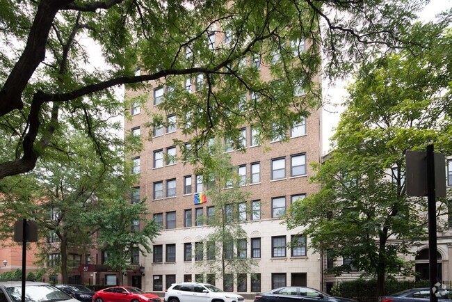 Building Photo - 817 W Lakeside Pl