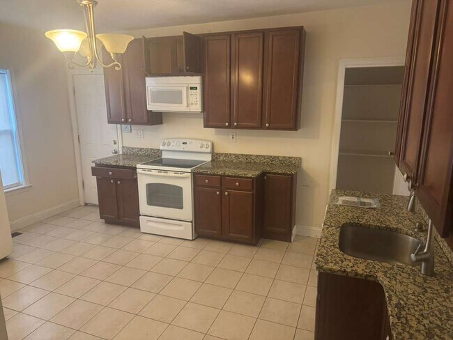 Foto del edificio - 293 School St