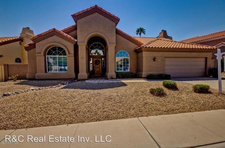 Primary Photo - 3359 E Mountain Vista Dr