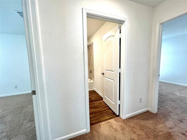 Foto del edificio - 4130 Trail de Paris