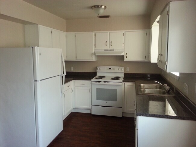 Foto del edificio - 1113 Primrose Avenue