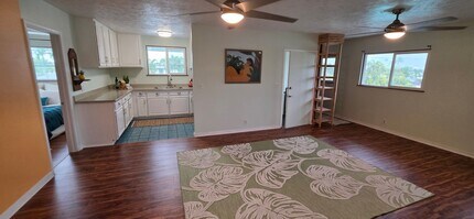 Building Photo - 834 Oneawa St