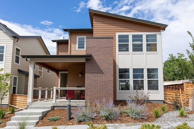 Building Photo - 8840 Yates Dr