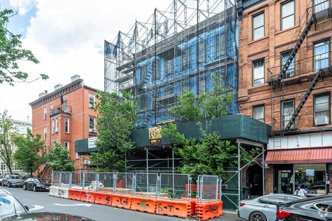 Building Photo - 485-487 Tompkins Ave
