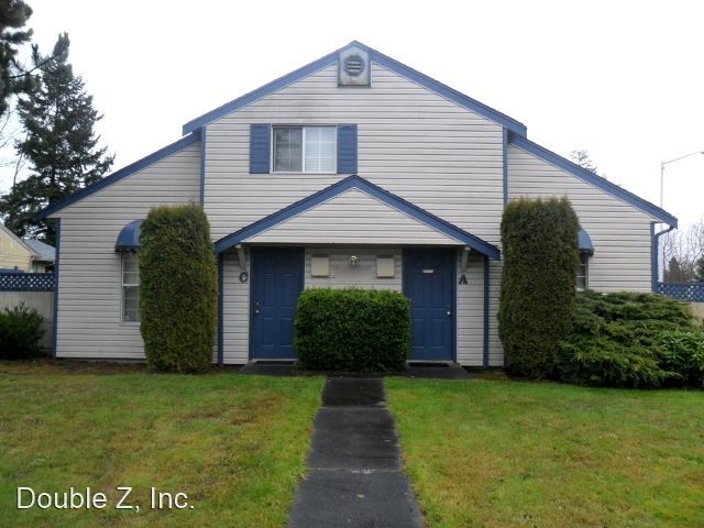 Primary Photo - 1 br, 1 bath Apartment - 210 E Division Co...