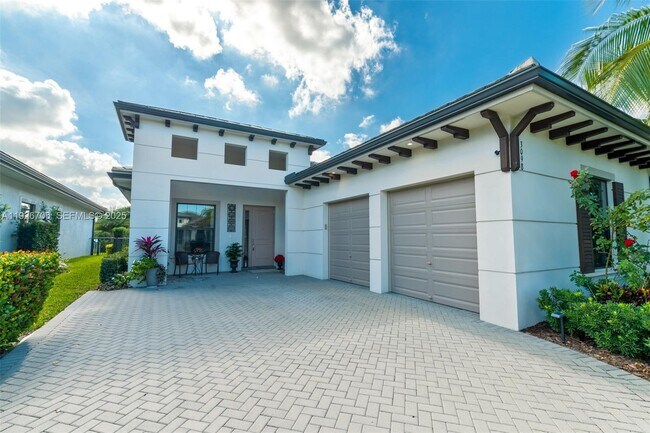 Building Photo - 3098 Gin Berry Way