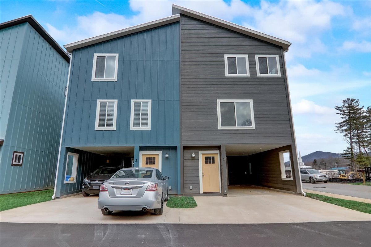 1 W Citra St, Arden, NC 28704 Townhome Rentals in Arden NC