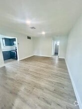 Building Photo - 7511 Venetian St