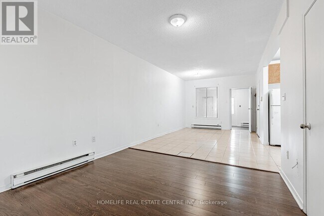 Building Photo - 223-223 Jameson Ave