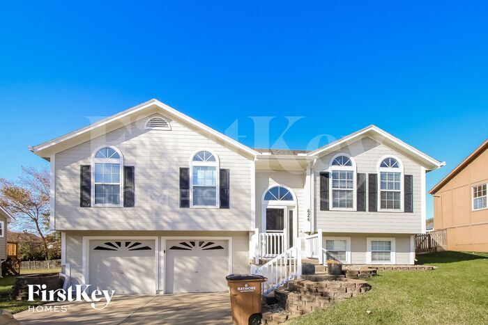 626 N Crst Dr  