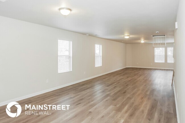 Building Photo - 105 Bermuda Lakes Dr