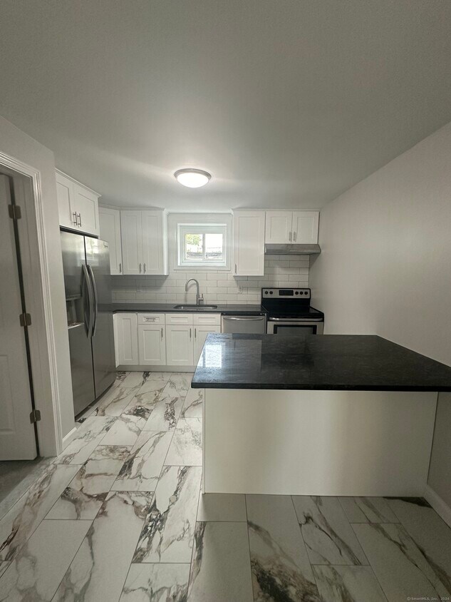 Primary Photo - 52 Maple Ave
