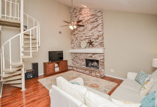 Foto del edificio - Echo Ridge, Sugar Land, TX 77478 - 3 BR 2 BA single-family home