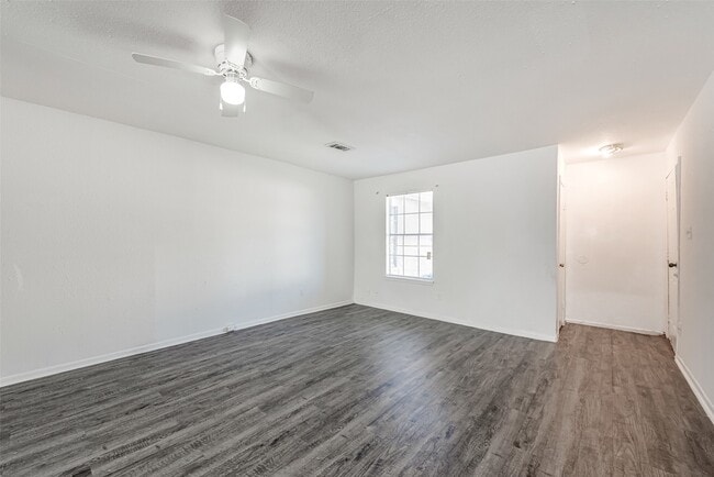 Building Photo - 3348 Scotch Moss Ln