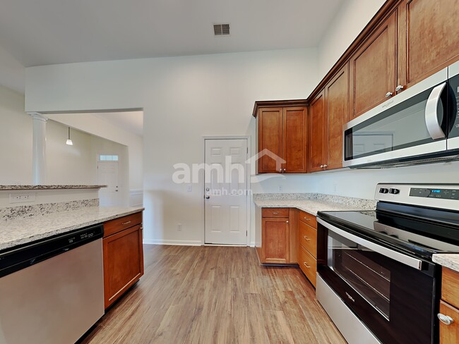 Foto del edificio - 161 Willow Point Cir