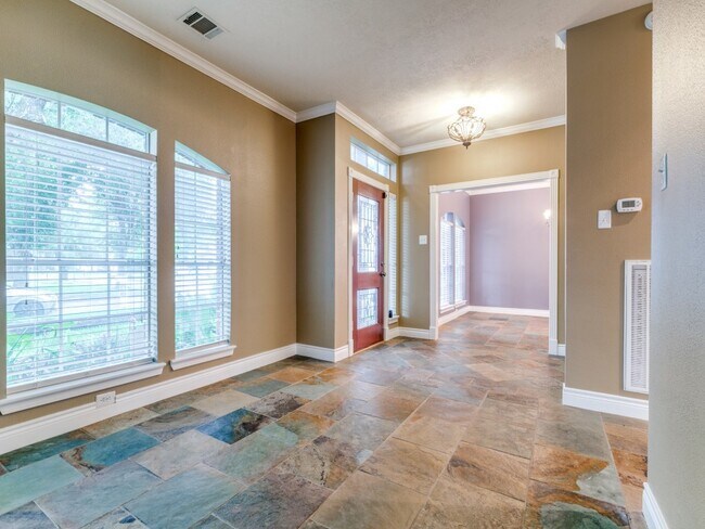 Foto del edificio - 1319 Park Wind Dr