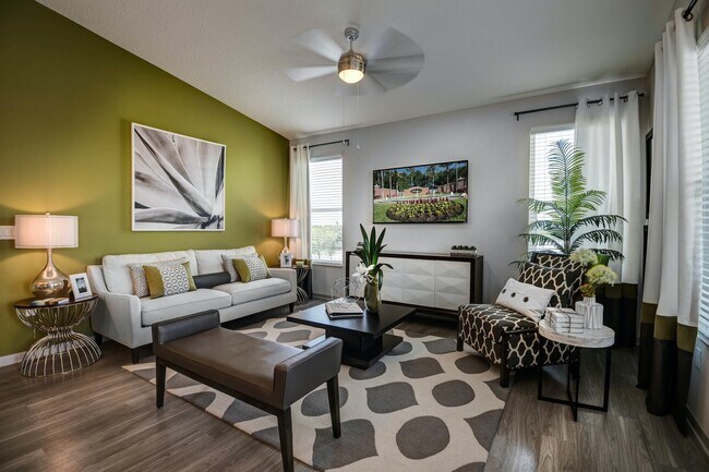Building Photo - 3605 Pavilion Palms Circle, Unit 2